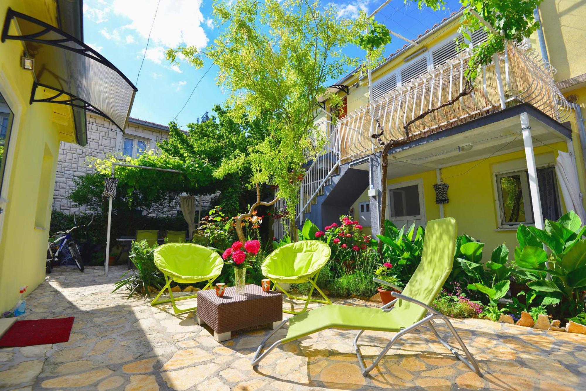 Apartments Veky 3 สปลิท ภายนอก รูปภาพ